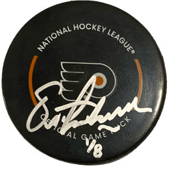 Eric Lindros Autographed Puck Philadelphia Flyers /8