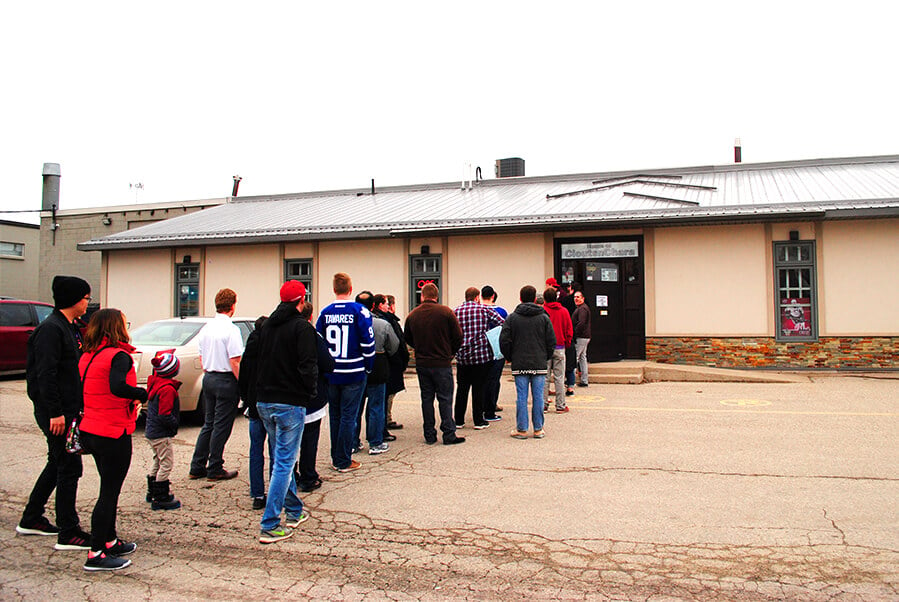 A line up outside the CloutsnChara store for the Steve Dangle book signing in April 2019.